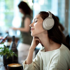  هدفون Sony WH-1000XM4 رنگ مشکی 